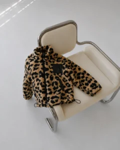 Vaikiška teddy striukė – leopardinė – papildomas produkto vaizdas 4 – SANDRÉ