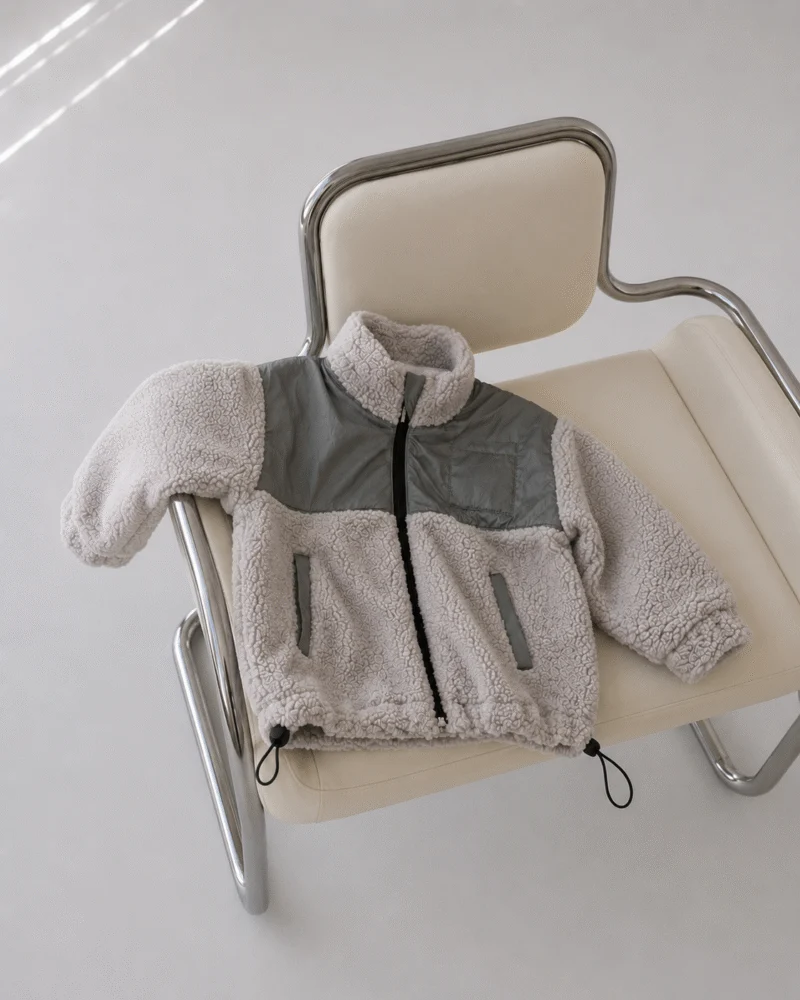 Vaikiška teddy striukė – sidabrinė su sidabrinėmis detalėmis – papildomas produkto vaizdas 3 – SANDRÉ