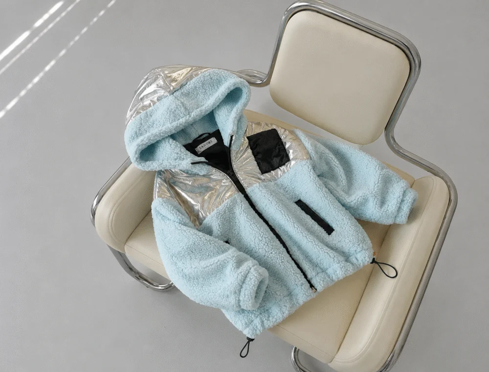 Vaikiška teddy striukė – žydra – papildomas produkto vaizdas 3 – SANDRÉ